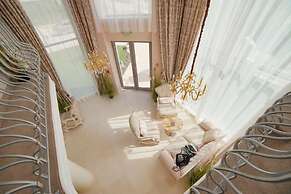 Harmony Suites Saint Vlas