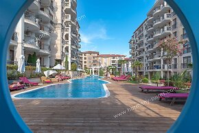 Harmony Suites Saint Vlas