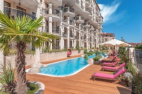 Harmony Suites Saint Vlas
