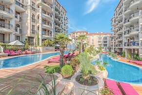 Harmony Suites Saint Vlas