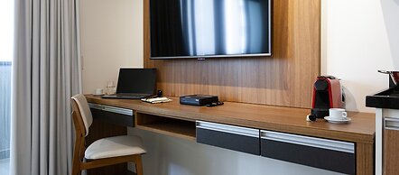 Charlie Oscar Freire