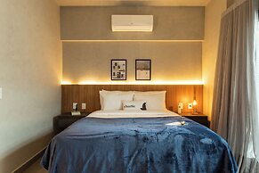 Charlie Oscar Freire