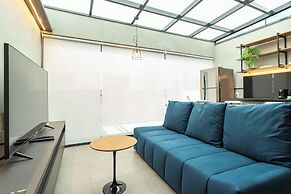 Charlie Oscar Freire