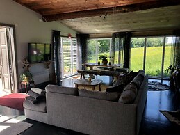 Liljekonvalj Cottage Overlooking the River Sauna