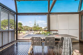 Your Luxury Escape - On The Bay 2