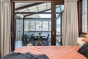 Your Luxury Escape - On The Bay 2