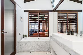 Your Luxury Escape - On The Bay 2