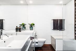 Your Luxury Escape - On The Bay 2