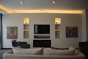 The Curve by the Park Apartments