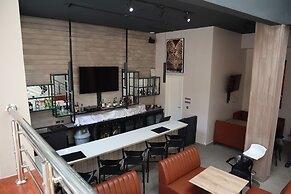 The Curve by the Park Apartments