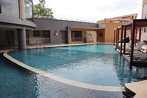 The Curve by the Park Apartments