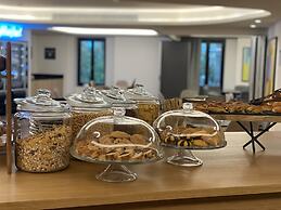 NLH MONASTIRAKI - Neighborhood Lifestyle Hotels