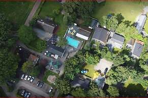 Enjoyin Luxury Chalet With Swimming Pool