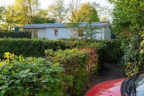 Enjoyin Luxury Chalet With Swimming Pool