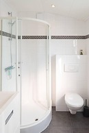 Enjoyin Luxury Chalet With Swimming Pool