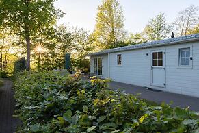 Enjoyin Luxury Chalet With Swimming Pool