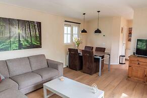 Enjoyin Luxury Chalet With Swimming Pool