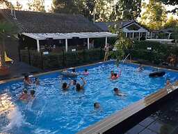 Enjoyin Luxury Chalet With Swimming Pool