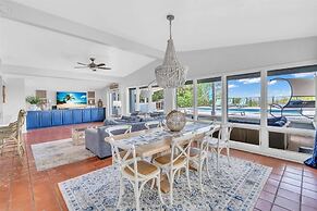 The Beach House 3 Bedroom Home by RedAwning