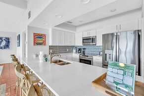 The Beach House 3 Bedroom Home by RedAwning