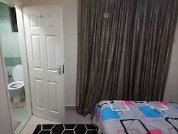 Lilly's Furnished Apartments