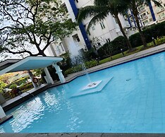 Elegant Studio @ Grass Residences 1-5 persons only, Quezon City