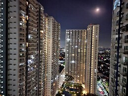 Elegant Studio @ Grass Residences 1-5 persons only, Quezon City
