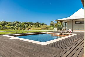 Your Luxury Escape - Midgen Flat