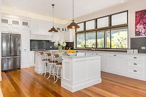 Your Luxury Escape - Midgen Flat