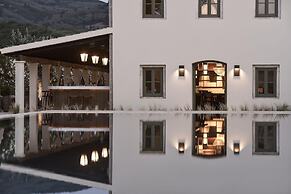 The Olivar Suites