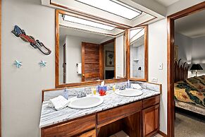 Kahalu'u Bay S #204 2 Bedroom Condo by RedAwning