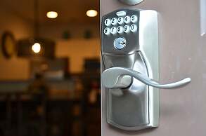 Lucaya 3 Bedroom 2 Bath Townhome!