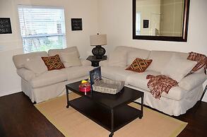 Lucaya 3 Bedroom 2 Bath Townhome!