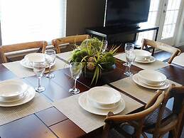 Nov Special at Lucaya - 4 bed 3bath Id:57055