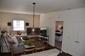 Lucaya Village Resort - 3 Beds and 2 Baths. ID: 57417