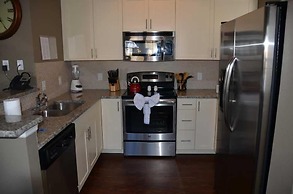 Lucaya 4 Bedrooms 3 Baths Townhome With Central Kitchen