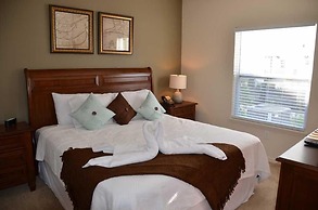 Lucaya 4 Bedrooms 3 Baths Townhome With Central Kitchen