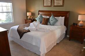 Lucaya 3 Bedroom 2 Bath Townhome With Flat Screen TV