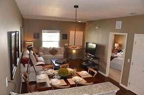 Lucaya 3 Bedroom 2 Bath Townhome With Flat Screen TV