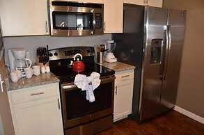 Lucaya 3 Bedroom 2 Bath Townhome With Flat Screen TV