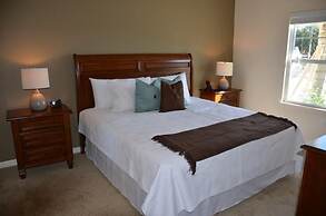 November Promo at Lucaya 3 Beds 2 Baths Id:59007