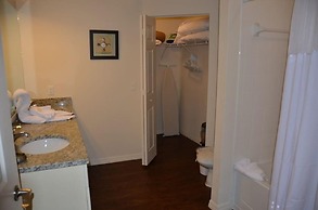 November Promo at Lucaya 3 Beds 2 Baths Id:59007