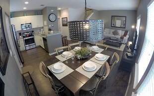 Lucaya 4 Bedrooms 4 Baths Townhome, Spacious Living Room