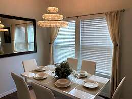 Lucaya 4 Bedrooms 3 Baths Townhome With Starwars Bedroom!