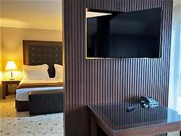 Maxi Park Hotel & Spa