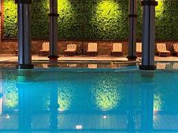 Maxi Park Hotel & Spa