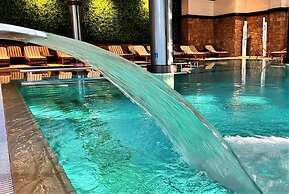 Maxi Park Hotel & Spa