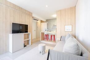 ZEE Studios a 200m da beira-mar norte