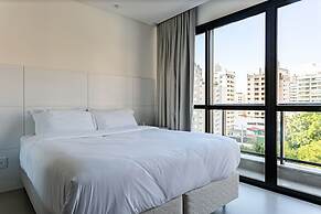 ZEE Studios a 200m da beira-mar norte