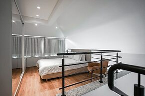 ZEE Studios a 200m da beira-mar norte